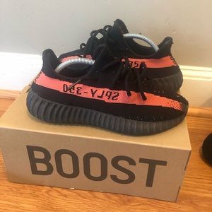 Yeezy 350 boost V2